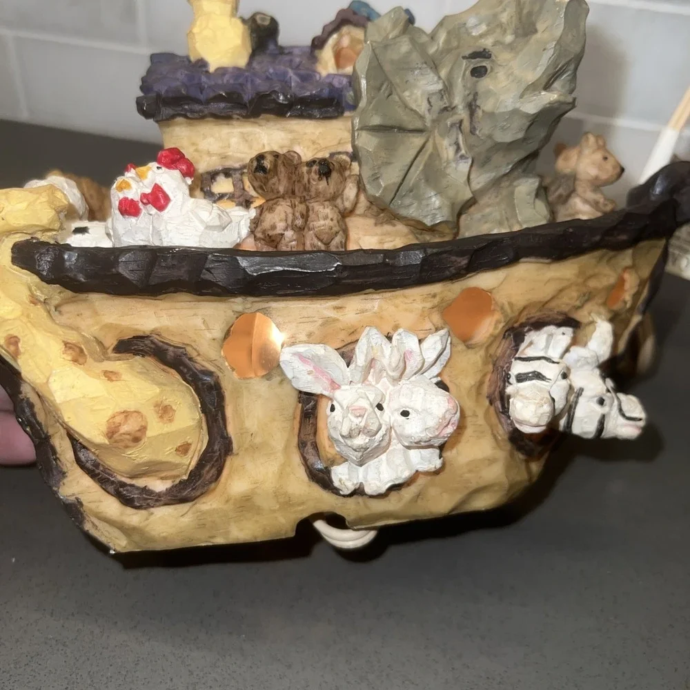 Gift Collection Poly Noah's Night Light
